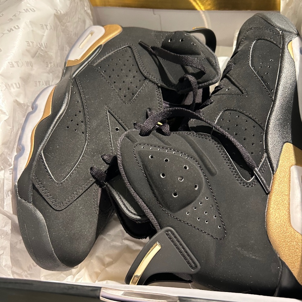 NWT Nike Air Jordan high tops